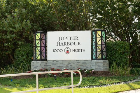 Adosado en alquiler en Jupiter, Florida, 3 dormitorios, 198.35 m2 № 1146996 - foto 1