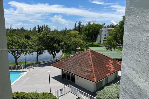 Condo in Cutler Bay, Florida, 1 bedroom  № 1825735 - photo 22