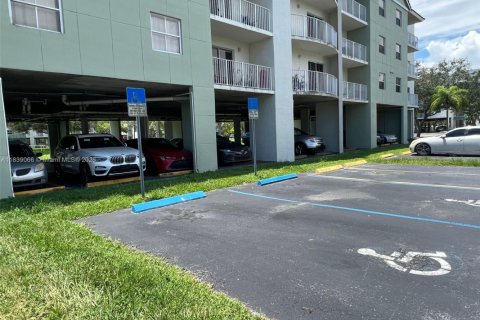 Condo in Cutler Bay, Florida, 1 bedroom  № 1825735 - photo 23