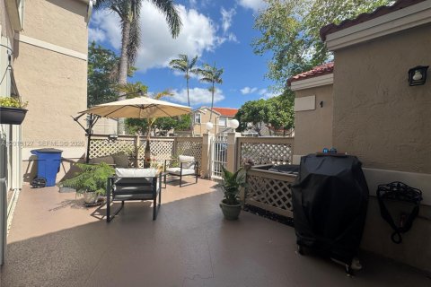 Townhouse in Cooper City, Florida 3 bedrooms, 154.78 sq.m. № 2073523 - photo 4