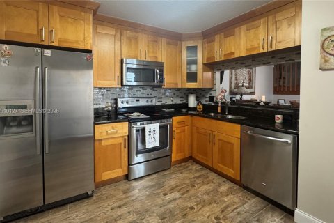 Townhouse in Cooper City, Florida 3 bedrooms, 154.78 sq.m. № 2073523 - photo 10