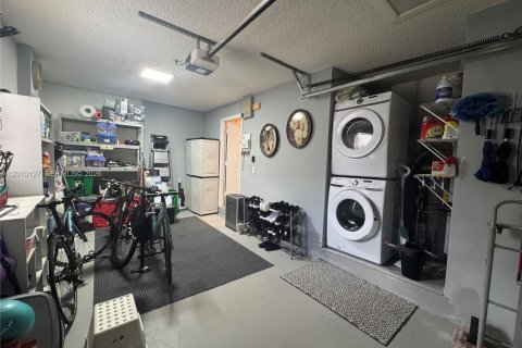 Townhouse in Cooper City, Florida 3 bedrooms, 154.78 sq.m. № 2073523 - photo 12