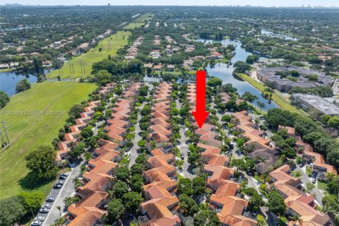 Townhouse in Cooper City, Florida 3 bedrooms, 154.78 sq.m. № 2073523 - photo 21