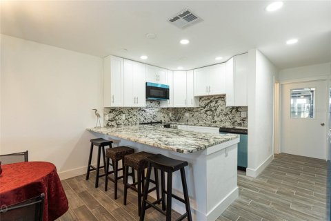 Touwnhouse à vendre à Flagler Beach, Floride: 2 chambres, 110 m2 № 2136734 - photo 7