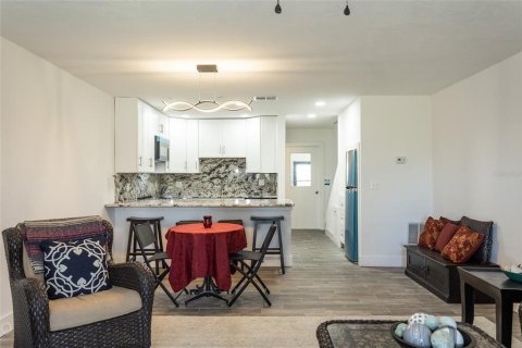 Touwnhouse à vendre à Flagler Beach, Floride: 2 chambres, 110 m2 № 2136734 - photo 6