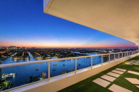 Condo in Fort Lauderdale, Florida, 3 bedrooms  № 2274688 - photo 27