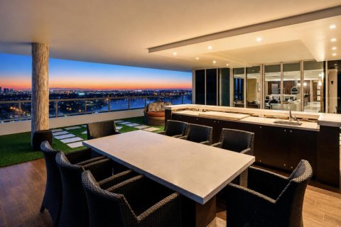 Condo in Fort Lauderdale, Florida, 3 bedrooms  № 2274688 - photo 28