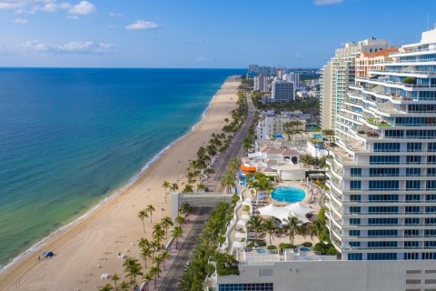 Condo in Fort Lauderdale, Florida, 3 bedrooms  № 2274688 - photo 29