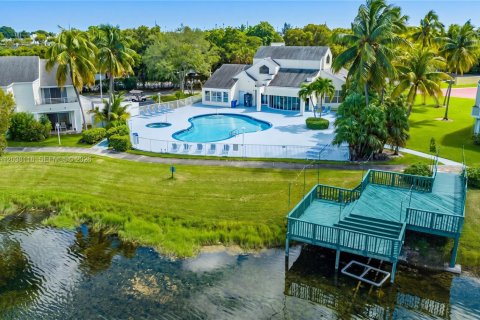 Copropriété à vendre à Oakland Park, Floride: 2 chambres, 94.76 m2 № 2087329 - photo 14