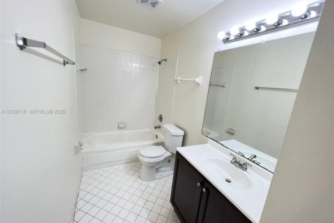 Copropriété à vendre à Oakland Park, Floride: 2 chambres, 94.76 m2 № 2087329 - photo 10