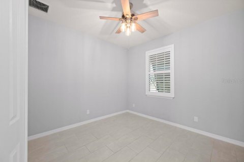 Villa ou maison à vendre à Punta Gorda, Floride: 3 chambres, 183.39 m2 № 2420610 - photo 15