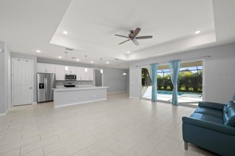 Villa ou maison à vendre à Punta Gorda, Floride: 3 chambres, 183.39 m2 № 2420610 - photo 9