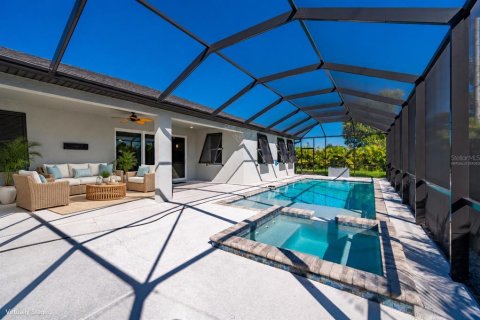 Villa ou maison à vendre à Punta Gorda, Floride: 3 chambres, 183.39 m2 № 2420610 - photo 2