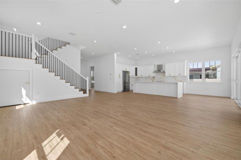 Villa ou maison à vendre à Saint Petersburg, Floride: 5 chambres, 281.59 m2 № 2092638 - photo 7