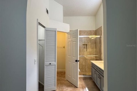 Villa ou maison à louer à Winter Park, Floride: 4 chambres, 148.46 m2 № 2418693 - photo 8