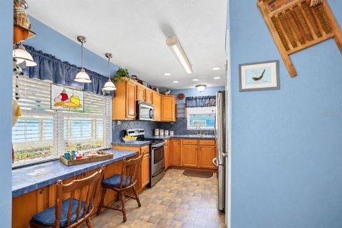 Купить виллу или дом в Сент-Питерсберг, Флорида 8 комнат, 146.23м2, № 2430512 - фото 13