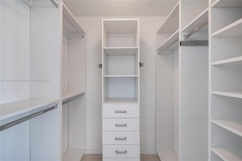 Copropriété à vendre à Miami Beach, Floride: 3 chambres, 238.76 m2 № 1715534 - photo 24