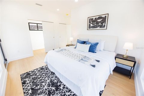 Casa en venta en Saint Petersburg, Florida, 3 dormitorios, 200.2 m2 № 2157606 - foto 22