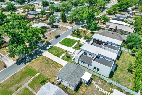 Casa en venta en Saint Petersburg, Florida, 3 dormitorios, 200.2 m2 № 2157606 - foto 17