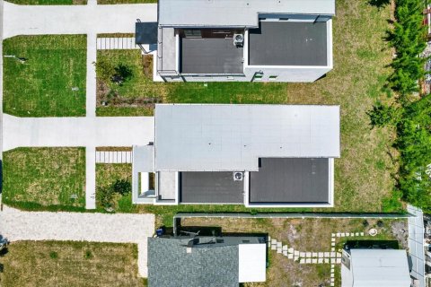 Casa en venta en Saint Petersburg, Florida, 3 dormitorios, 200.2 m2 № 2157606 - foto 12