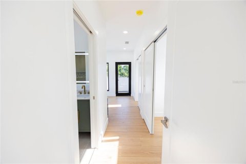 Casa en venta en Saint Petersburg, Florida, 3 dormitorios, 200.2 m2 № 2157606 - foto 28