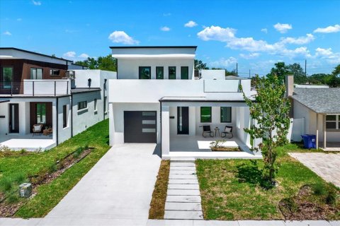 Casa en venta en Saint Petersburg, Florida, 3 dormitorios, 200.2 m2 № 2157606 - foto 9