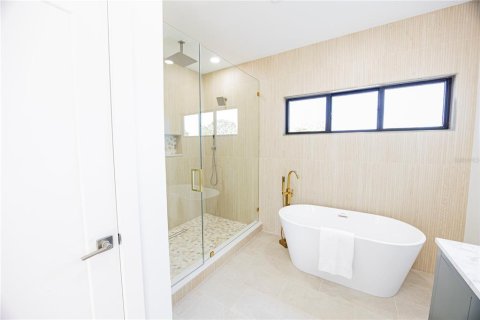Casa en venta en Saint Petersburg, Florida, 3 dormitorios, 200.2 m2 № 2157606 - foto 27