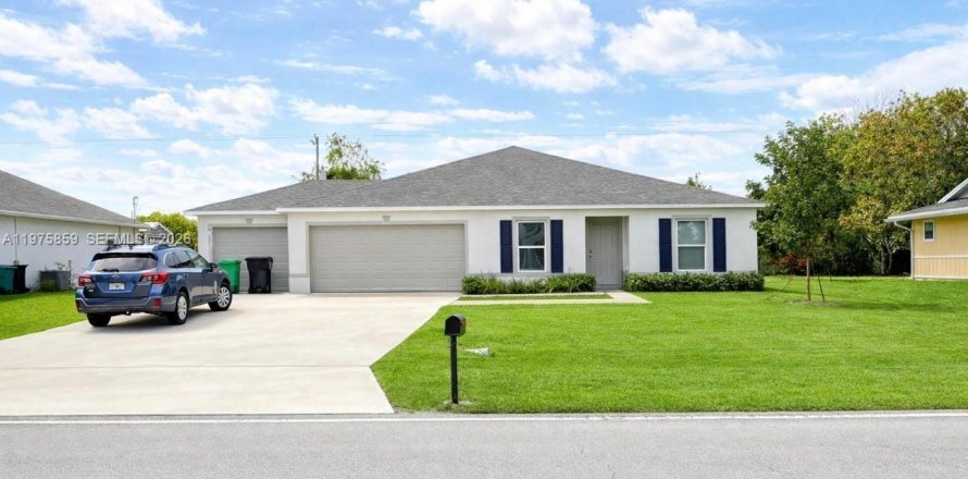 Casa en Port St. Lucie, Florida 4 dormitorios, 166.85 m2 № 2042748