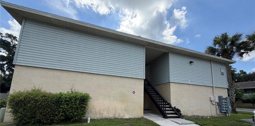 Condo in Brandon, Florida, 2 bedrooms № 2219992