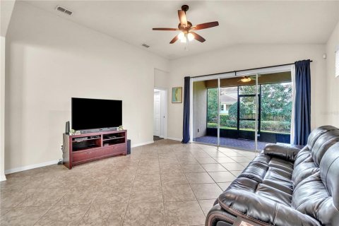House in Orlando, Florida 4 bedrooms, 205.41 sq.m. № 1571831 - photo 17