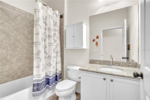 House in Orlando, Florida 4 bedrooms, 205.41 sq.m. № 1571831 - photo 28