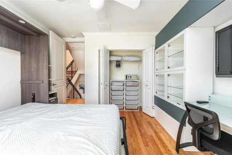Adosado en alquiler en Fort Lauderdale, Florida, 4 dormitorios, 223.89 m2 № 2146433 - foto 13
