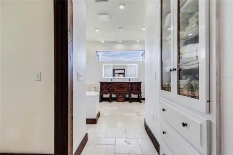 Villa ou maison à vendre à San Antonio, Floride: 5 chambres, 356.37 m2 № 2401045 - photo 27