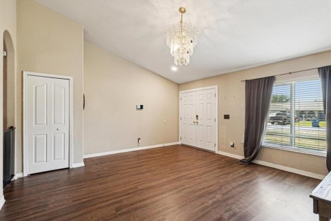 House in Spring Hill, Florida 4 bedrooms, 181.62 sq.m. № 1654306 - photo 6