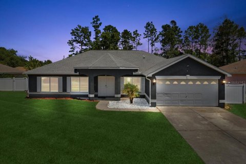 House in Spring Hill, Florida 4 bedrooms, 181.62 sq.m. № 1654306 - photo 1