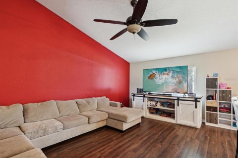 House in Spring Hill, Florida 4 bedrooms, 181.62 sq.m. № 1654306 - photo 7