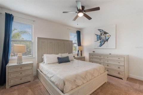 Casa en venta en Kissimmee, Florida, 8 dormitorios, 316.98 m2 № 1773885 - foto 10