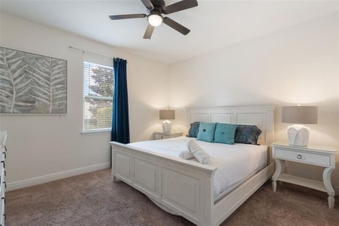 Casa en venta en Kissimmee, Florida, 8 dormitorios, 316.98 m2 № 1773885 - foto 13