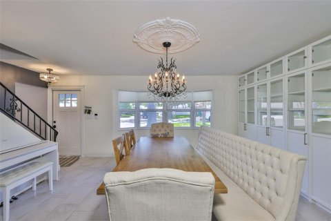 House in Seminole, Florida 3 bedrooms, 153.1 sq.m. № 1754791 - photo 8