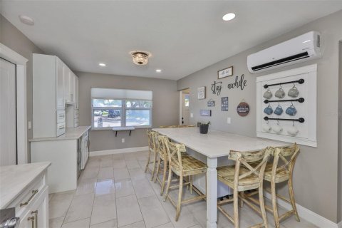 House in Seminole, Florida 3 bedrooms, 153.1 sq.m. № 1754791 - photo 18