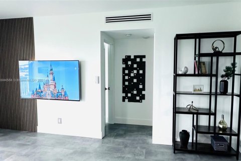 Condominio en venta en Hollywood, Florida, 1 dormitorio, 78.41 m2 № 2014014 - foto 26