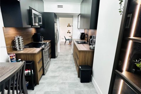 Condominio en venta en Hollywood, Florida, 1 dormitorio, 78.41 m2 № 2014014 - foto 6