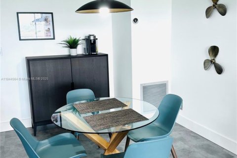 Condominio en venta en Hollywood, Florida, 1 dormitorio, 78.41 m2 № 2014014 - foto 23