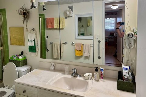 Condo in Gulfport, Florida, 2 bedrooms  № 1724607 - photo 14