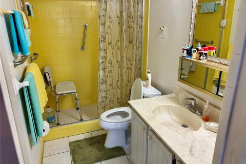 Condo in Gulfport, Florida, 2 bedrooms  № 1724607 - photo 15