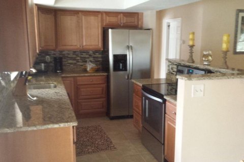 Casa en alquiler en Sarasota, Florida, 2 dormitorios, 105.54 m2 № 1911122 - foto 3