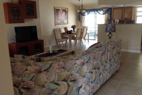 Casa en alquiler en Sarasota, Florida, 2 dormitorios, 105.54 m2 № 1911122 - foto 4