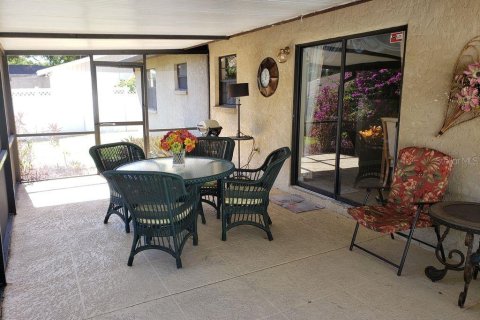 Casa en alquiler en Sarasota, Florida, 2 dormitorios, 105.54 m2 № 1911122 - foto 6