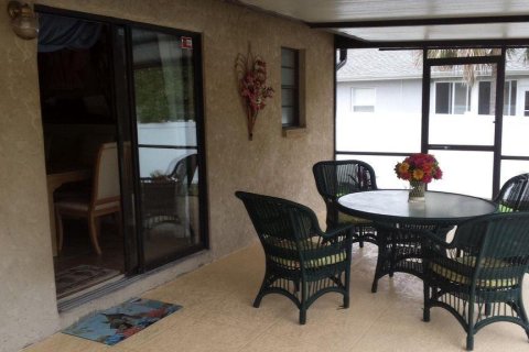 Casa en alquiler en Sarasota, Florida, 2 dormitorios, 105.54 m2 № 1911122 - foto 8