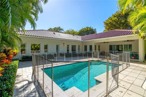 Villa ou maison à vendre à Coral Gables, Floride: 4 chambres, 268.77 m2 № 2024711 - photo 3